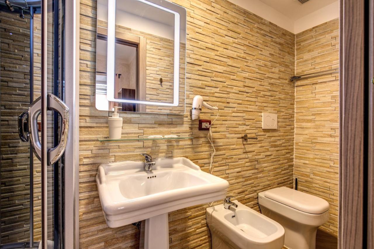 Amici Guesthouse Rome Exterior photo